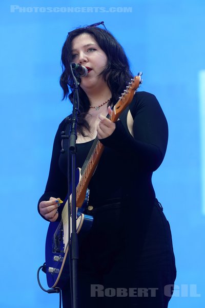 LUCY DACUS - 2022-08-27 - SAINT CLOUD - Domaine National - Grande Scene - Lucy Dacus